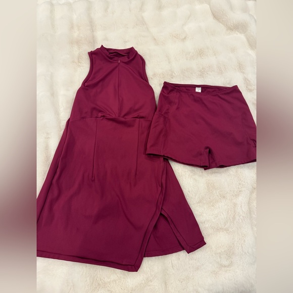 HALARA Sleeveless Berry Mini Dress - Picture 2 of 4